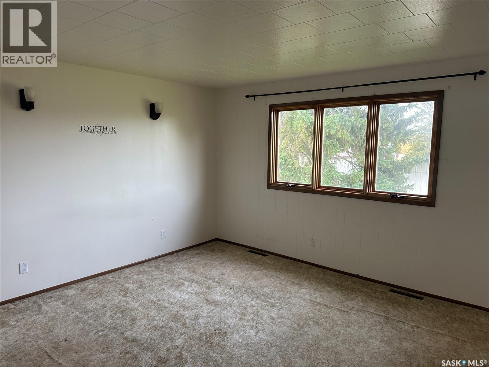 112 5TH AVENUE N - 14