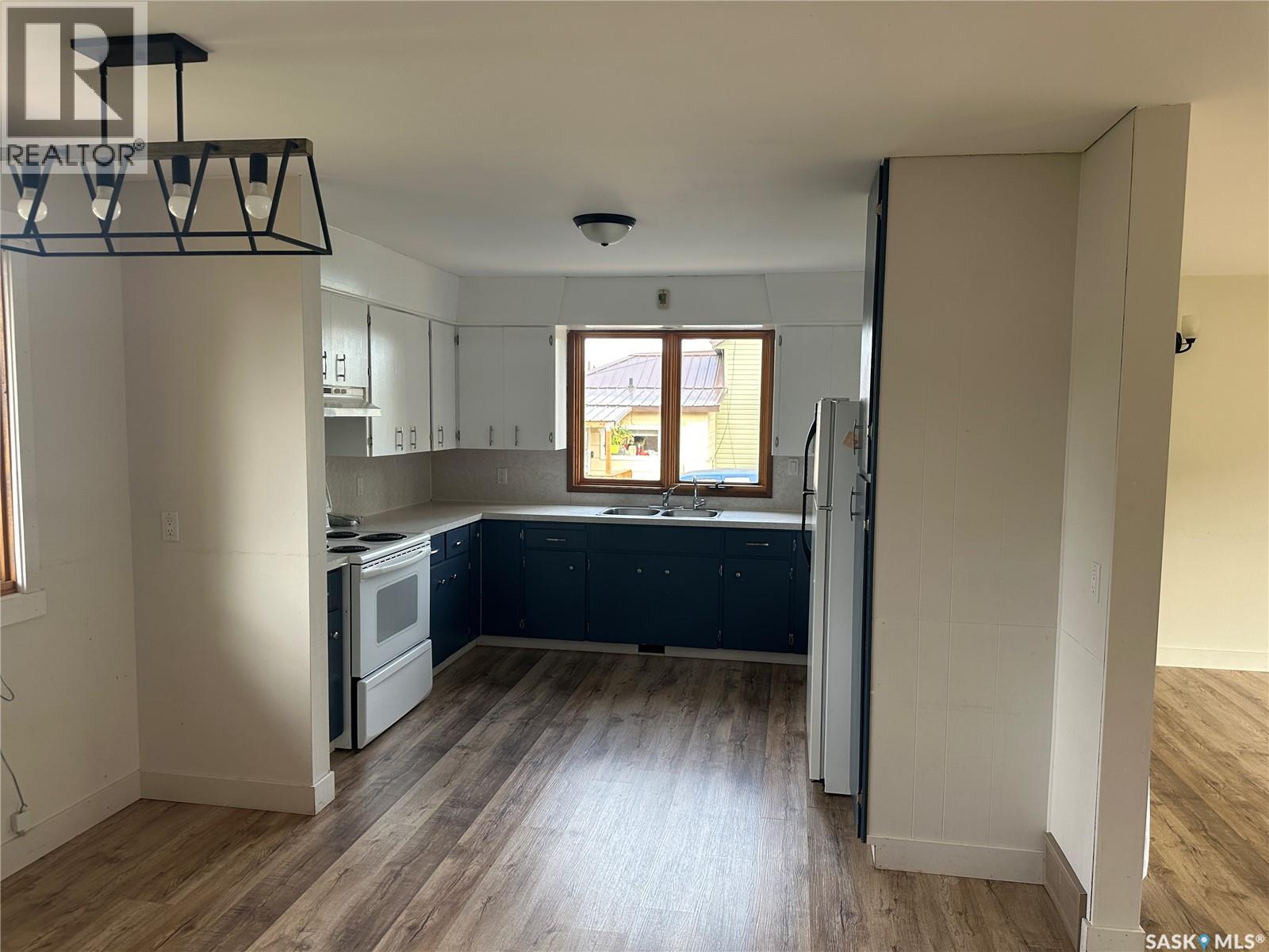 112 5TH AVENUE N - 9