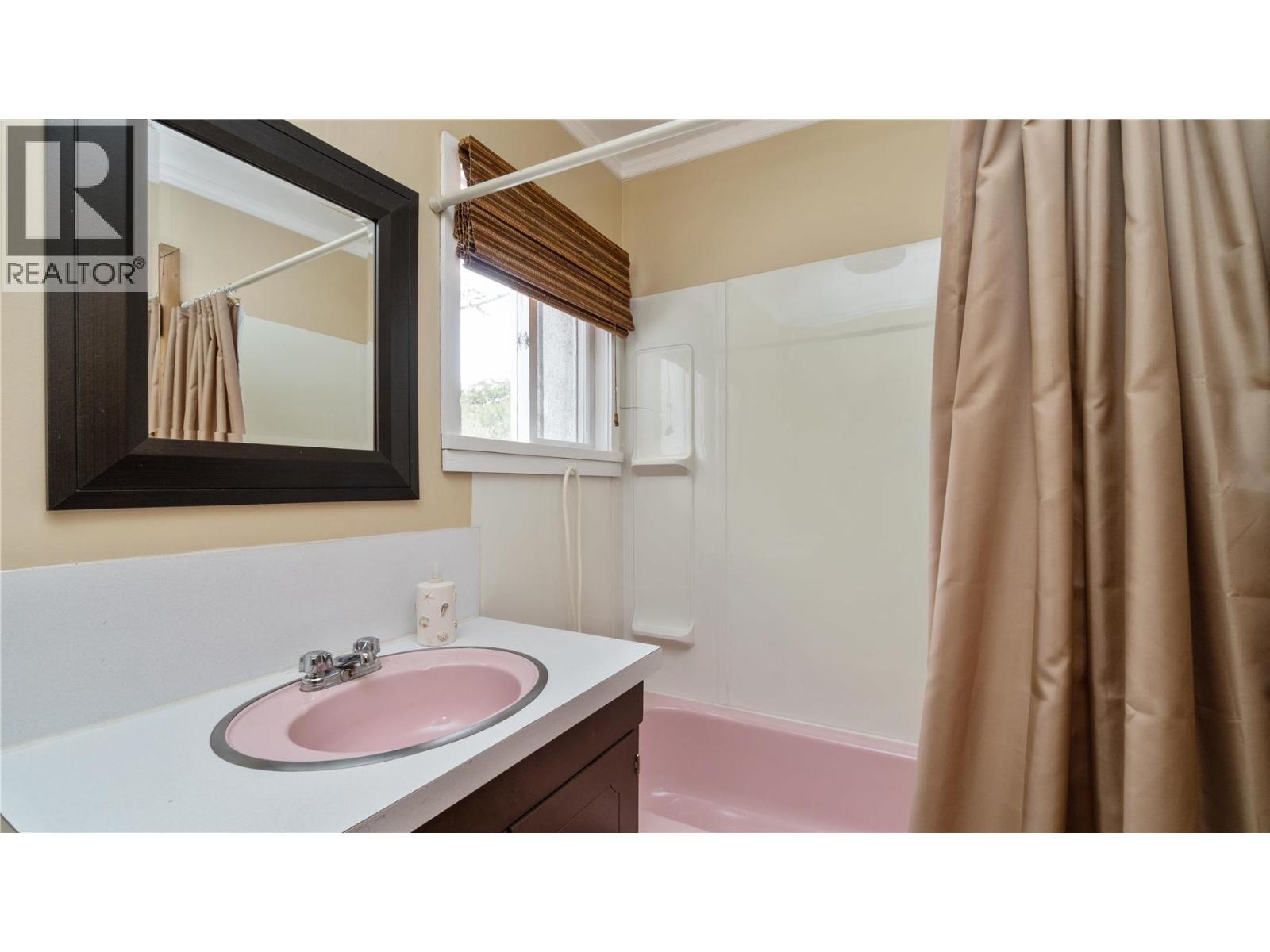 1361 Daniels Road, Seymour Arm