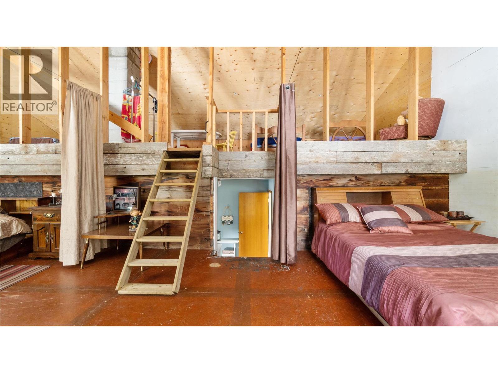 1361 Daniels Road, Seymour Arm