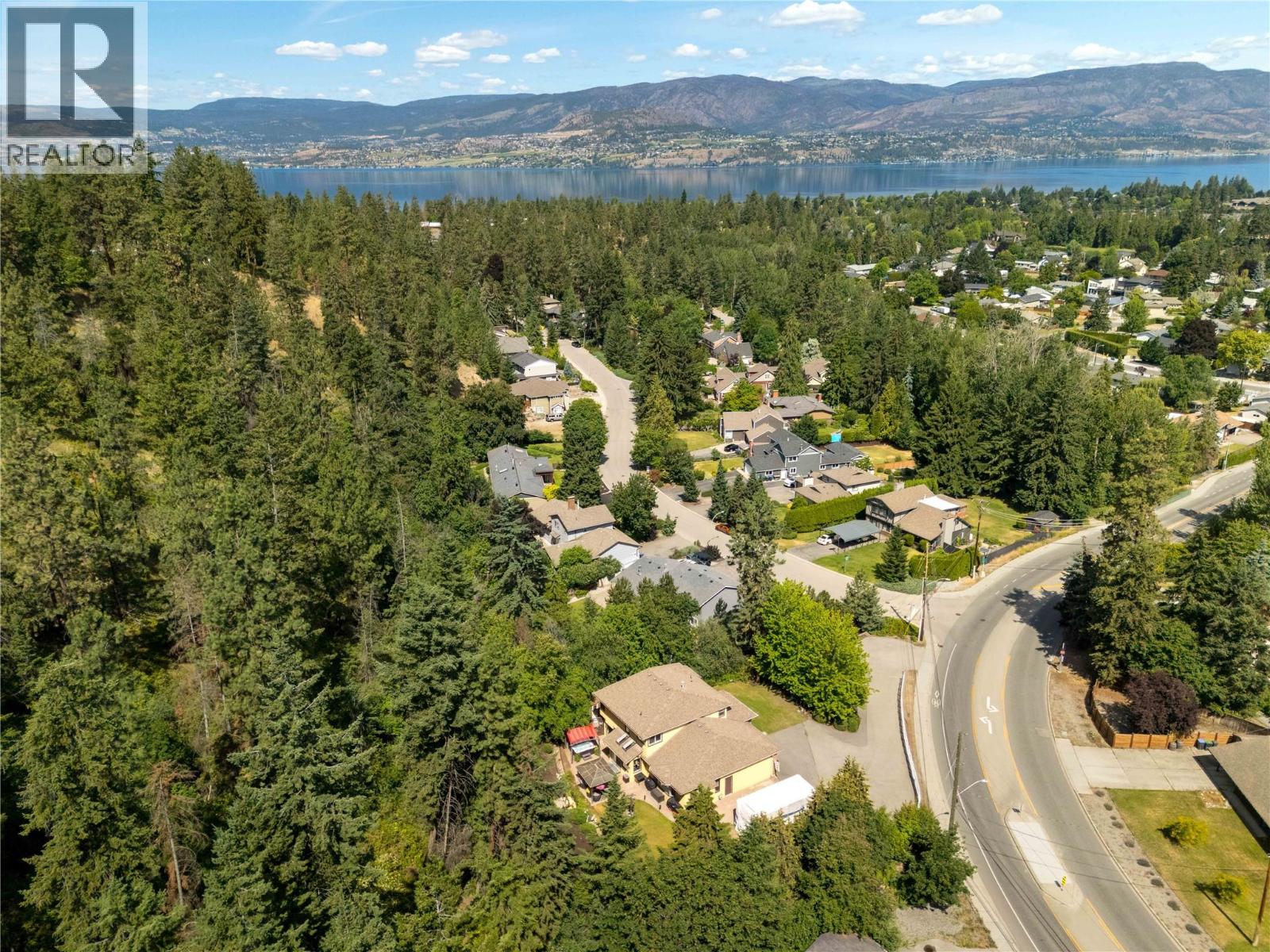 4692 GORDON Drive, Kelowna