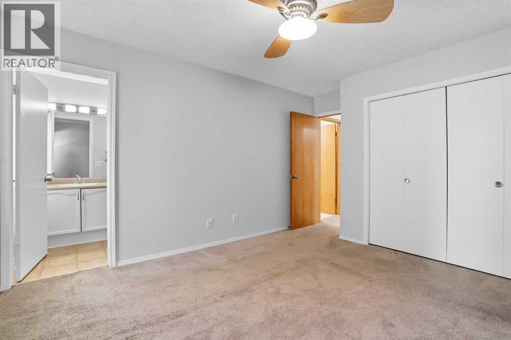 Single Family House 4 Level for Sale in  Shawbrooke Circle SW Shawnessy Calgary 