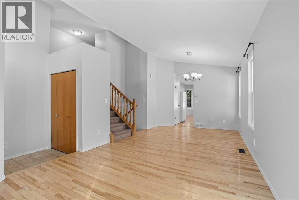 Single Family House 4 Level for Sale in  Shawbrooke Circle SW Shawnessy Calgary 