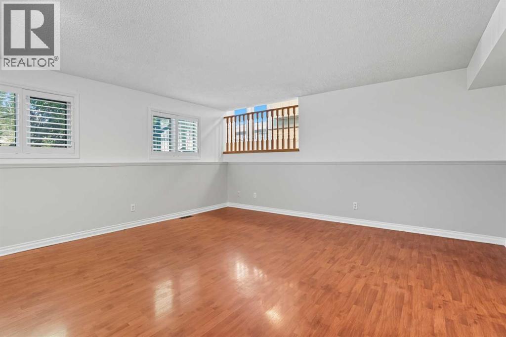 Single Family House 4 Level for Sale in  Shawbrooke Circle SW Shawnessy Calgary 