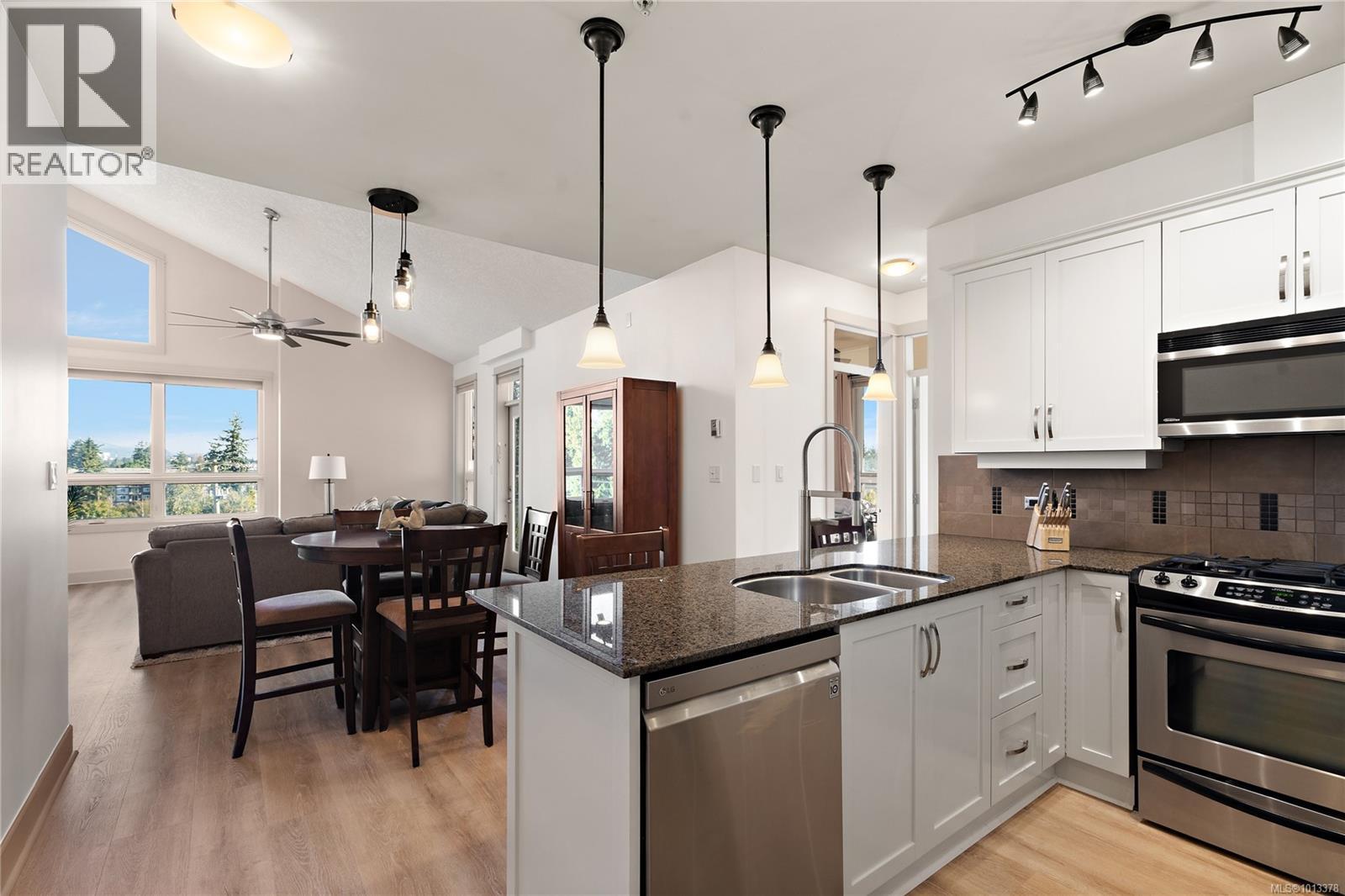 308 3210 Jacklin Road, Langford