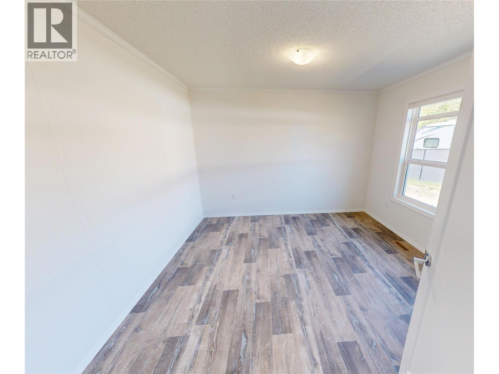 20 CHEROKEE DRIVE - 13