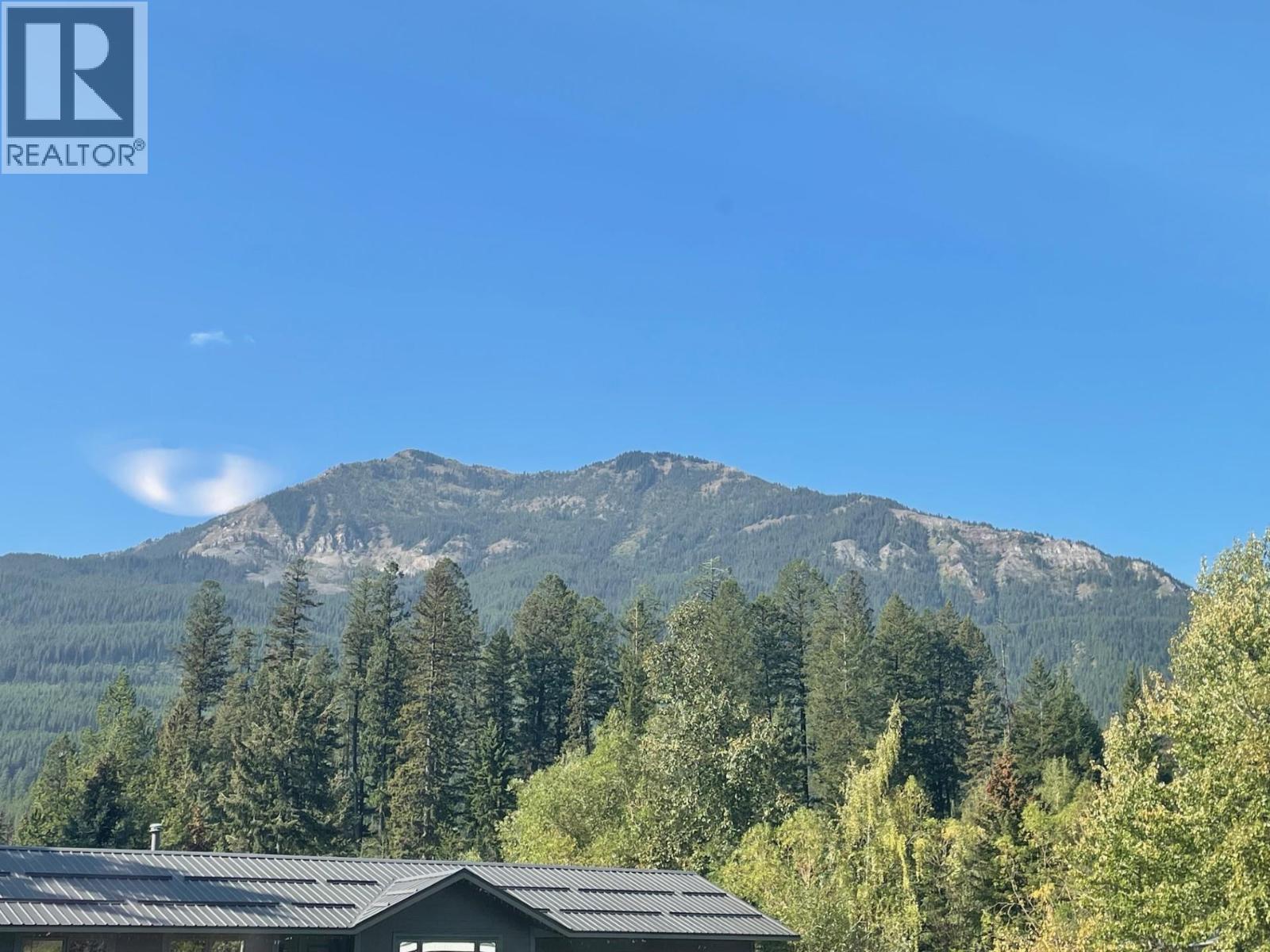 20 CHEROKEE DRIVE - 21