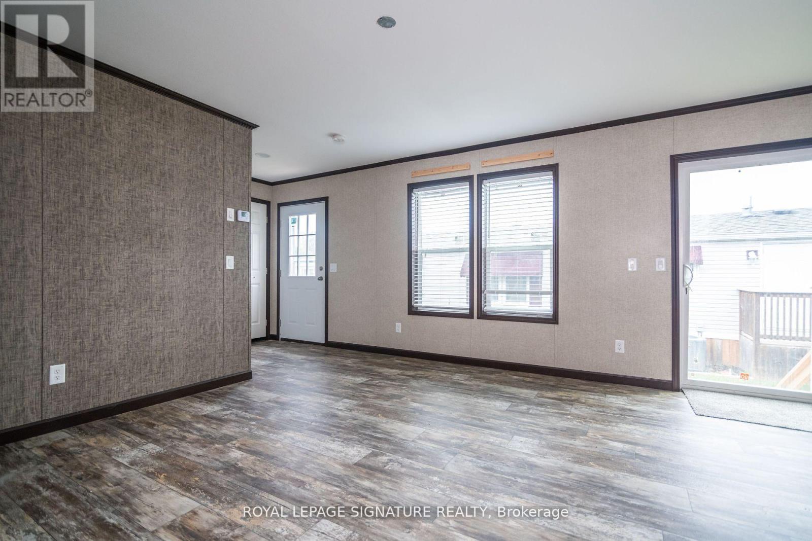 142 REGENCY DRIVE - 15