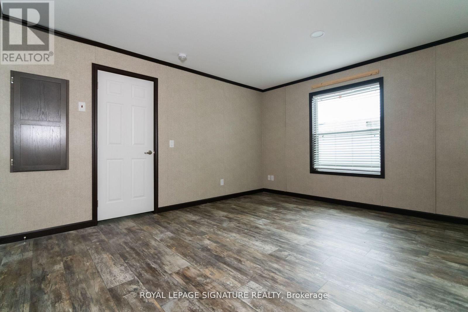 142 REGENCY DRIVE - 23