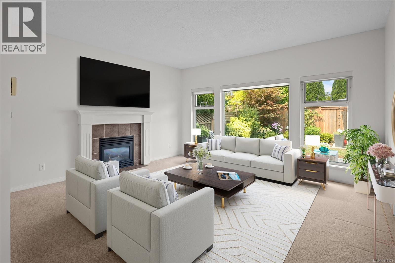 8012 Polo Park Cres, Central Saanich