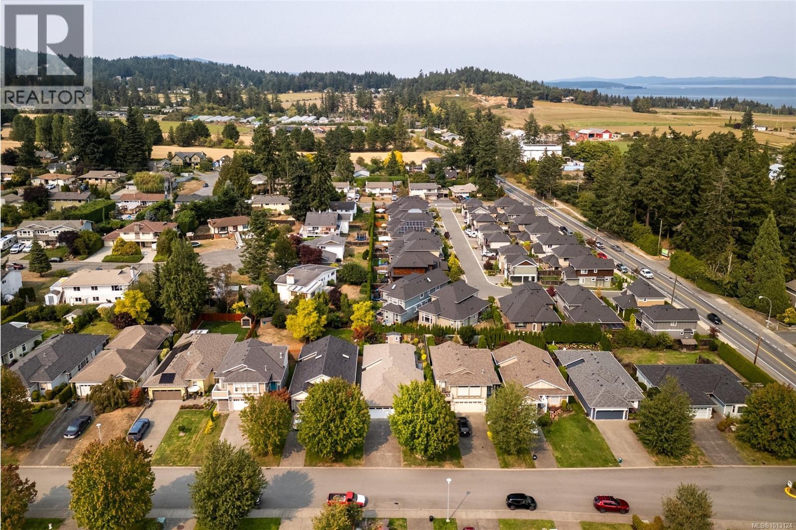 8012 Polo Park Cres, Central Saanich