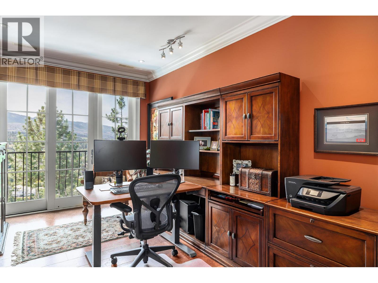 983 Westpoint Drive, Kelowna
