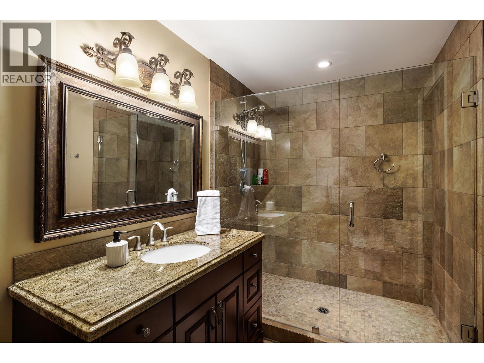 983 Westpoint Drive, Kelowna