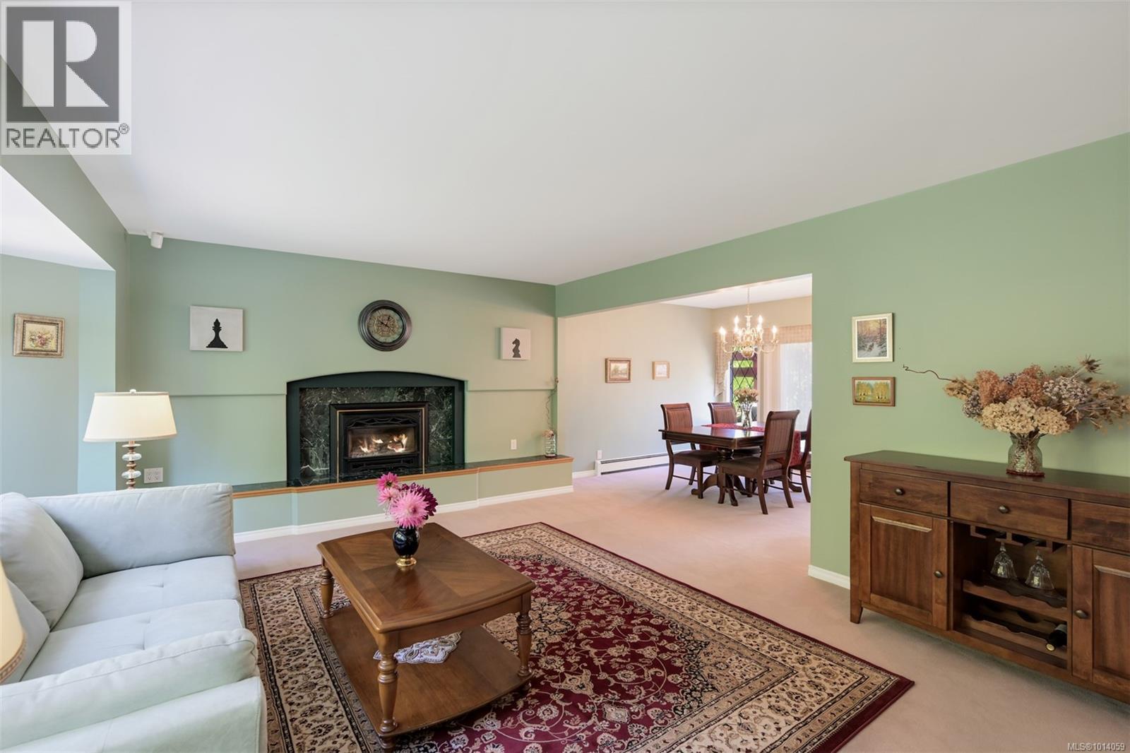  2886 Tudor Avenue, Saanich