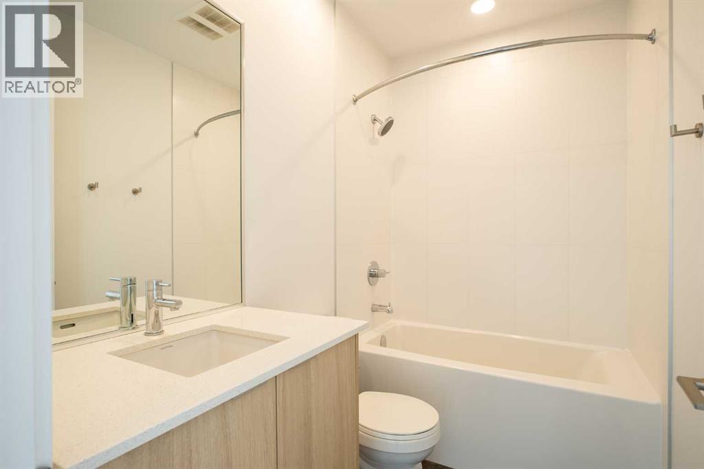 Single Family House Loft for Sale in    Avenue SW Beltline Calgary 