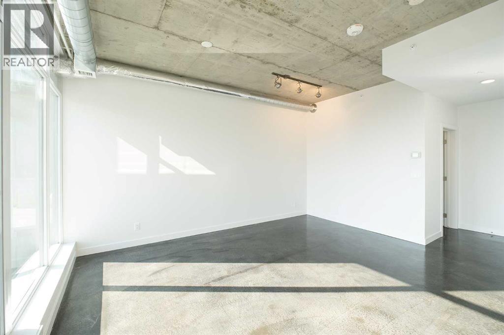 Single Family House Loft for Sale in    Avenue SW Beltline Calgary 