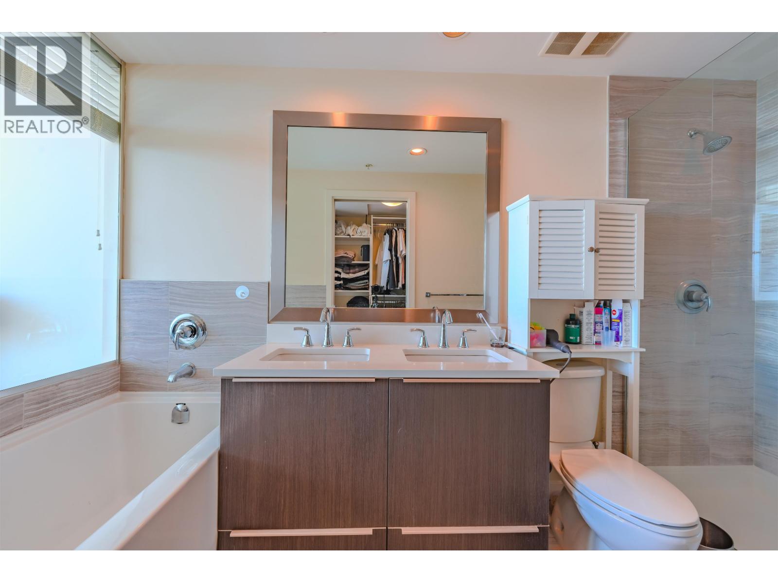 PH 1705 8677 CAPSTAN WAY, Richmond