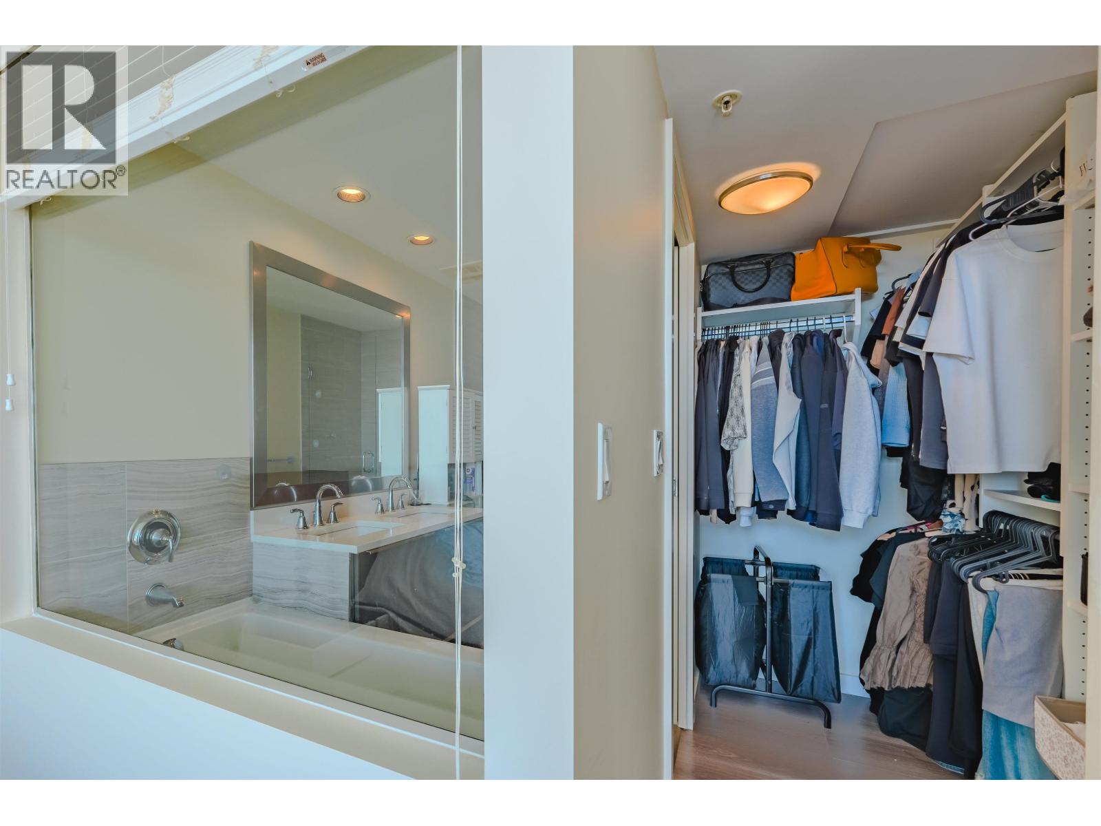 PH 1705 8677 CAPSTAN WAY, Richmond