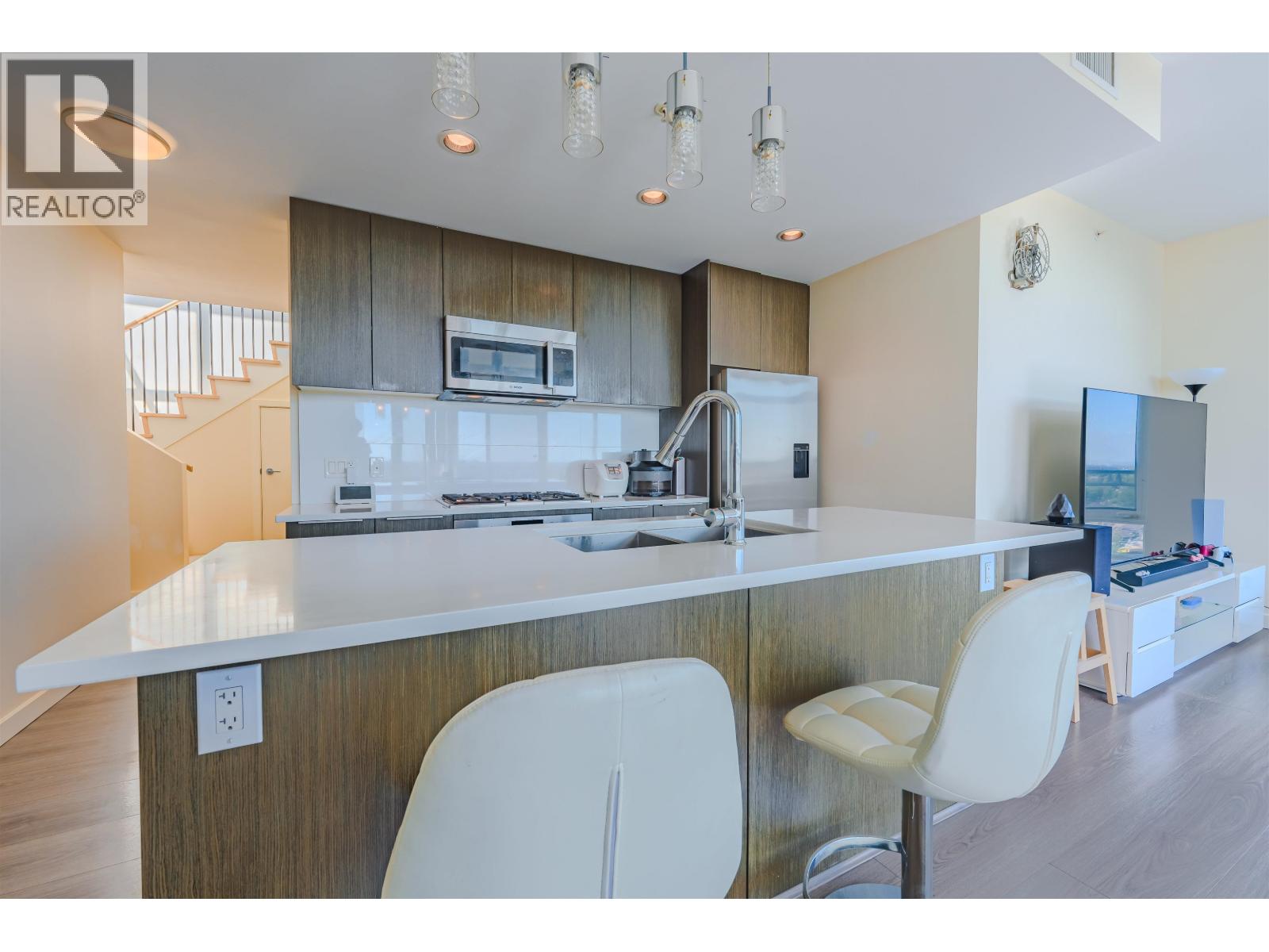 PH 1705 8677 CAPSTAN WAY, Richmond