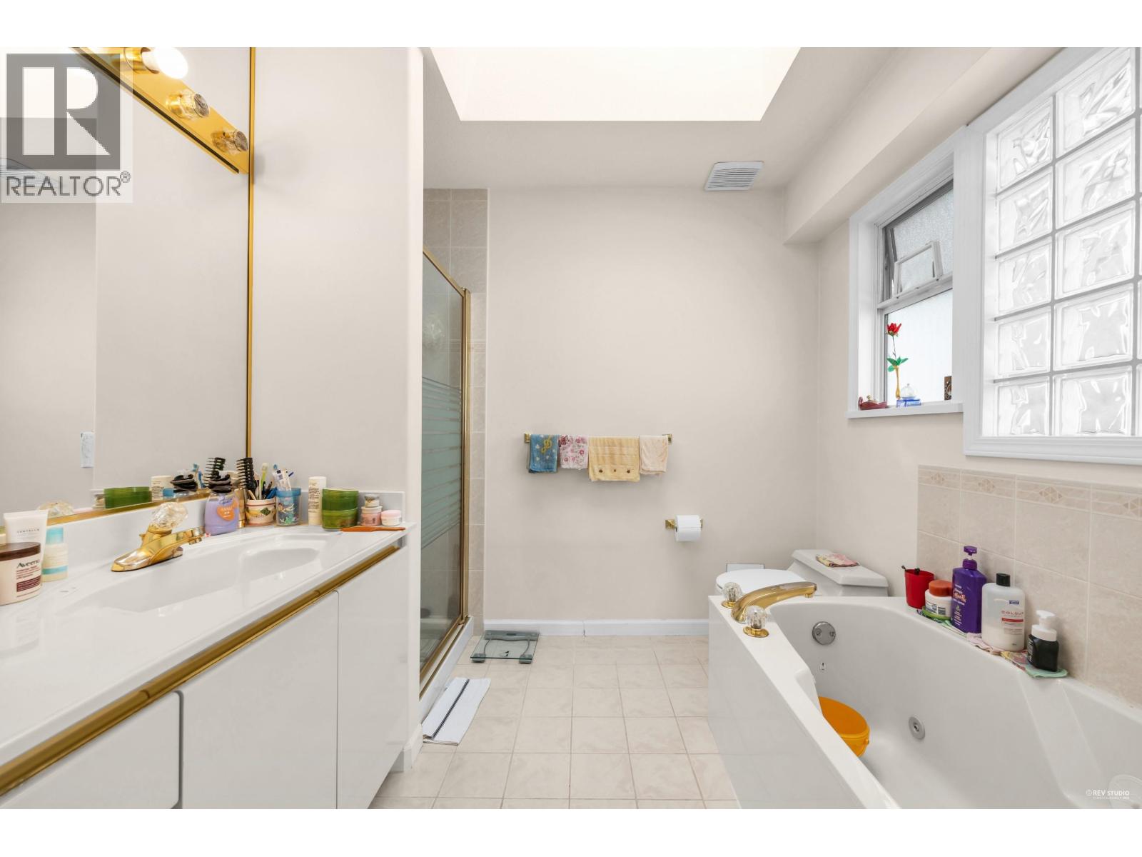 6388 LABURNUM STREET, Vancouver