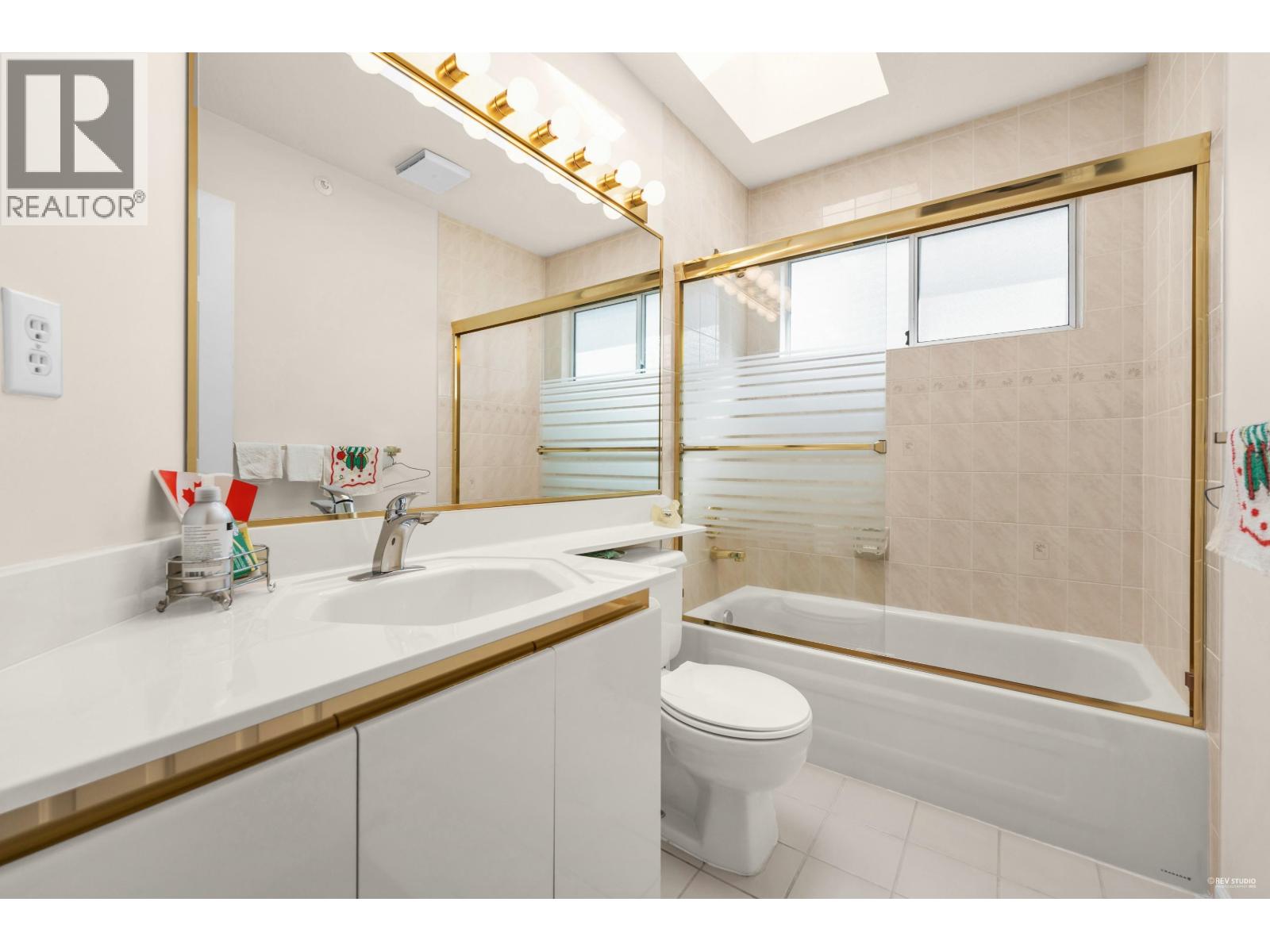 6388 LABURNUM STREET, Vancouver