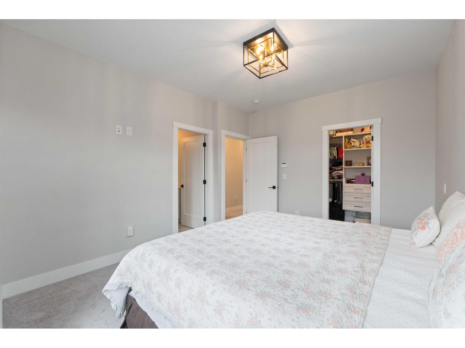 22 1639 162 STREET, Surrey