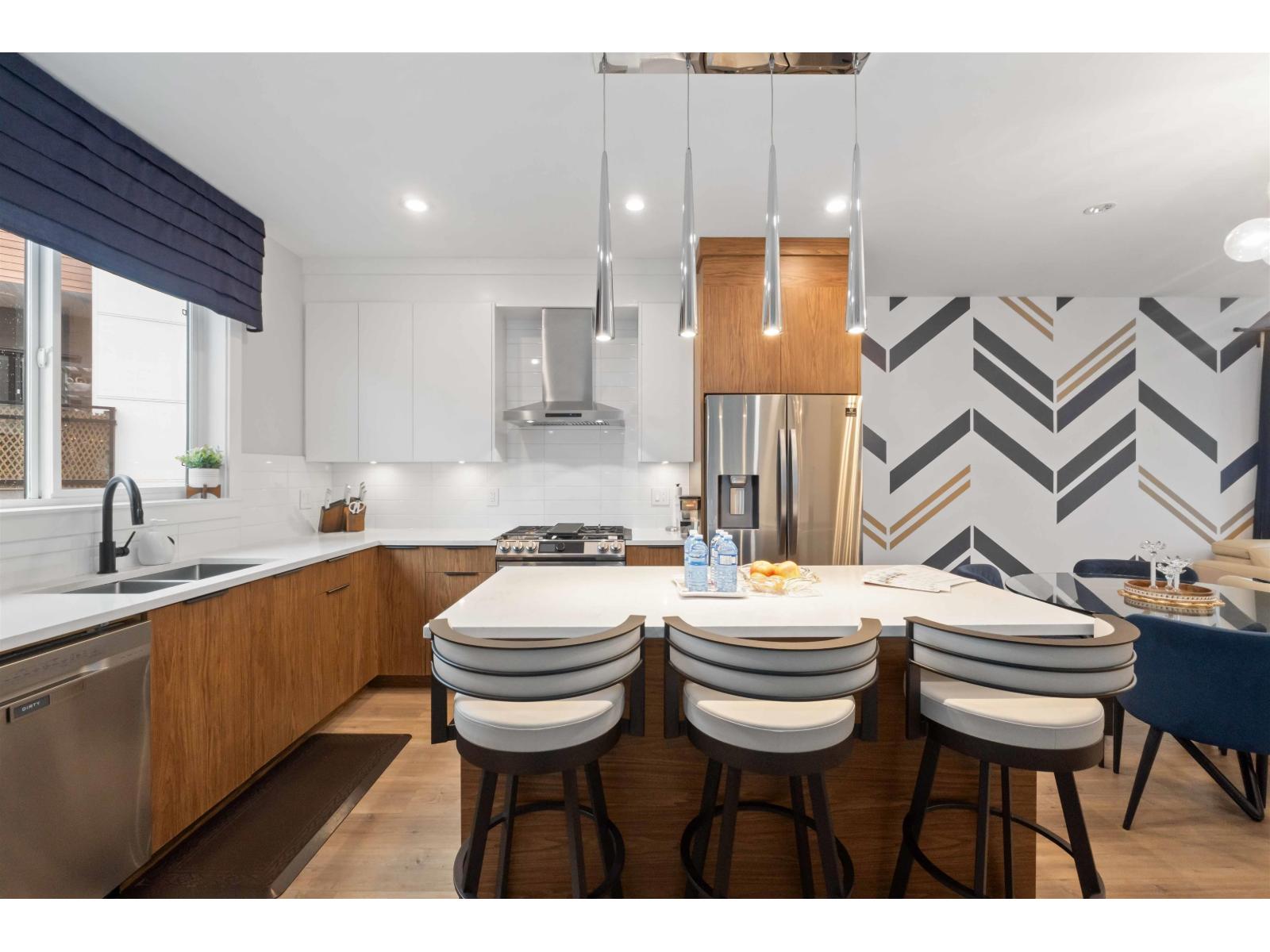 22 1639 162 STREET, Surrey