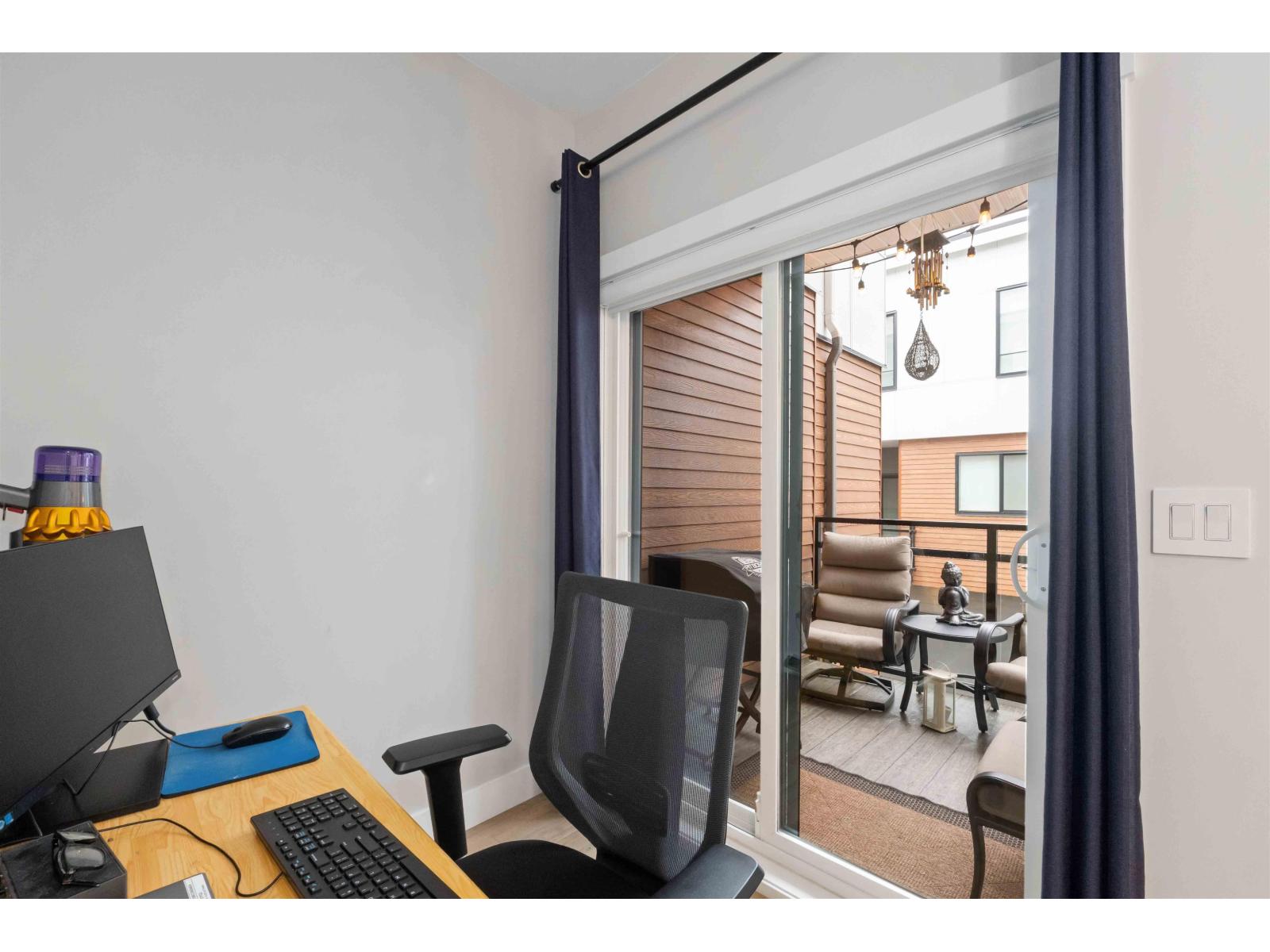 22 1639 162 STREET, Surrey