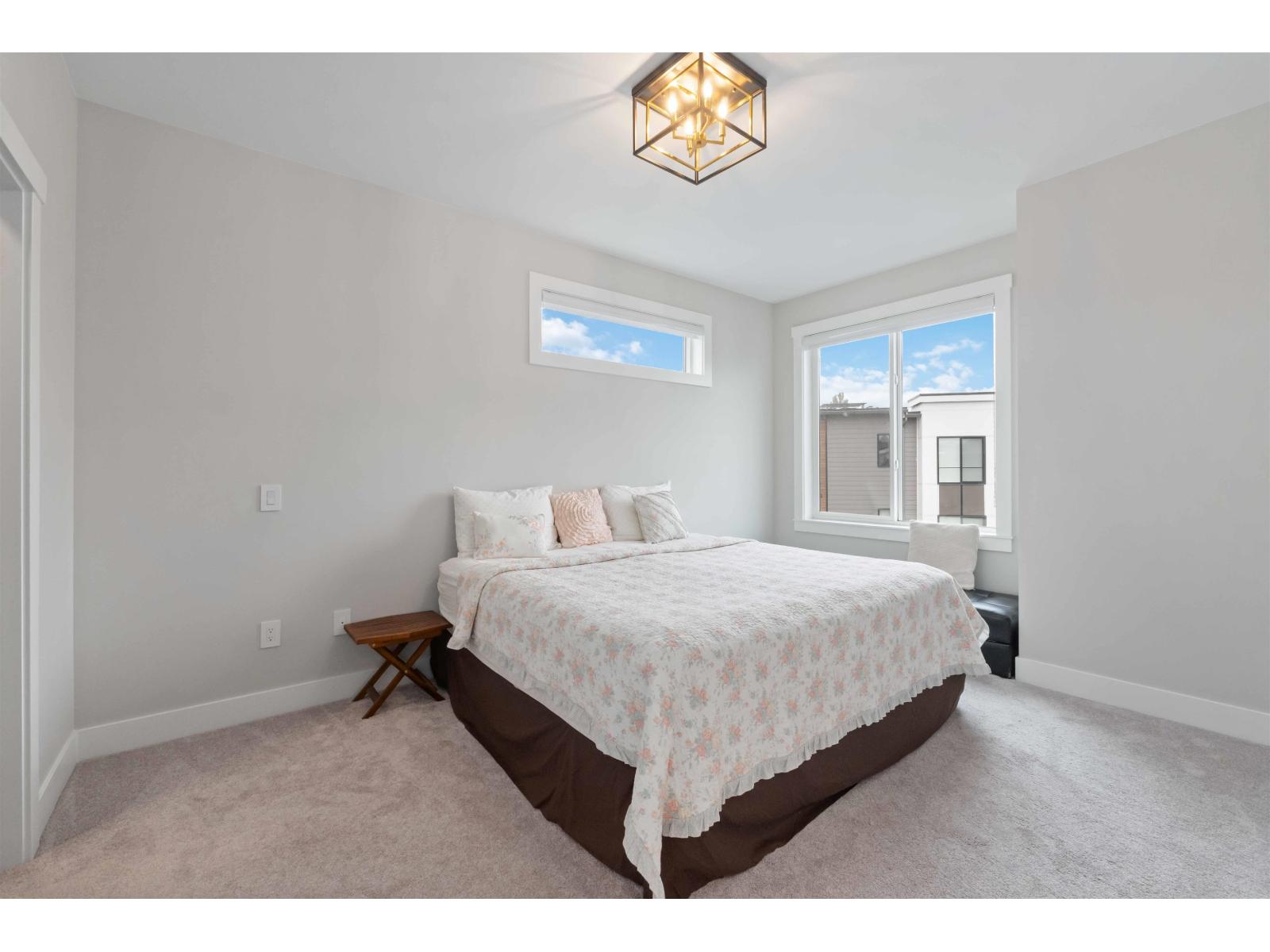 22 1639 162 STREET, Surrey