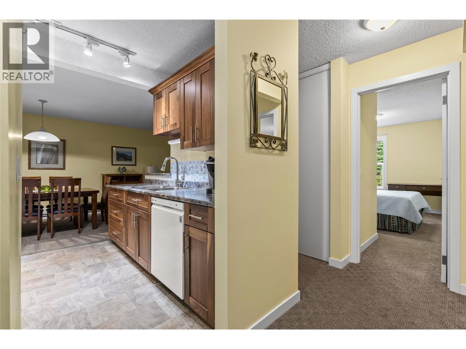413 60 Wolverine Road, Big White