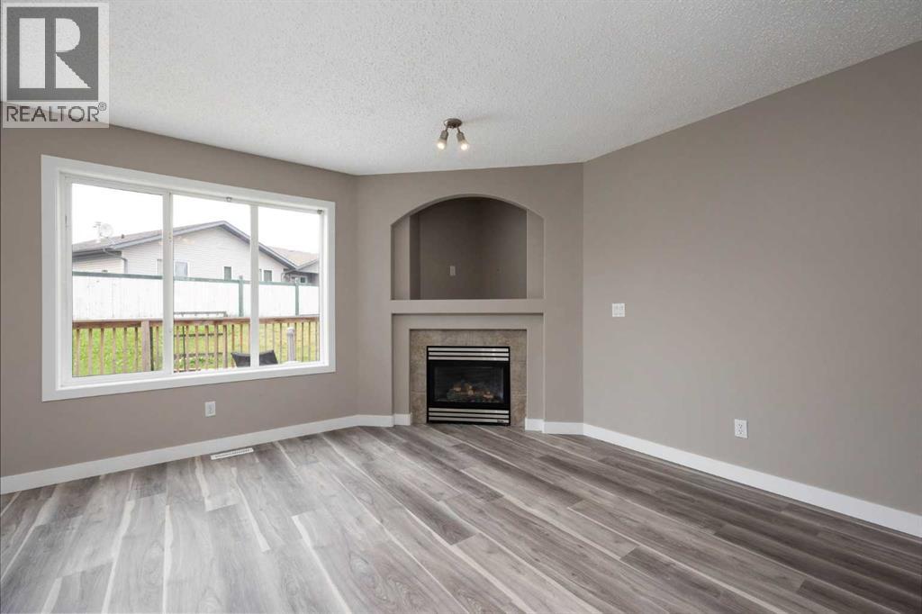 164 Cinnamon Street, Fort McMurray