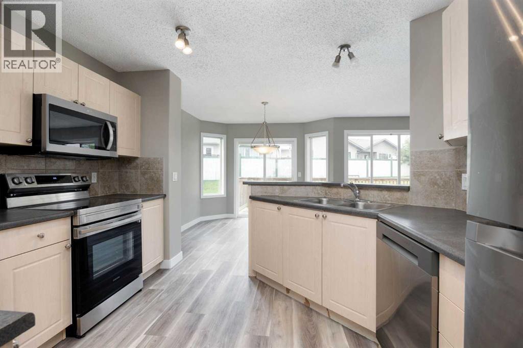 164 Cinnamon Street, Fort McMurray