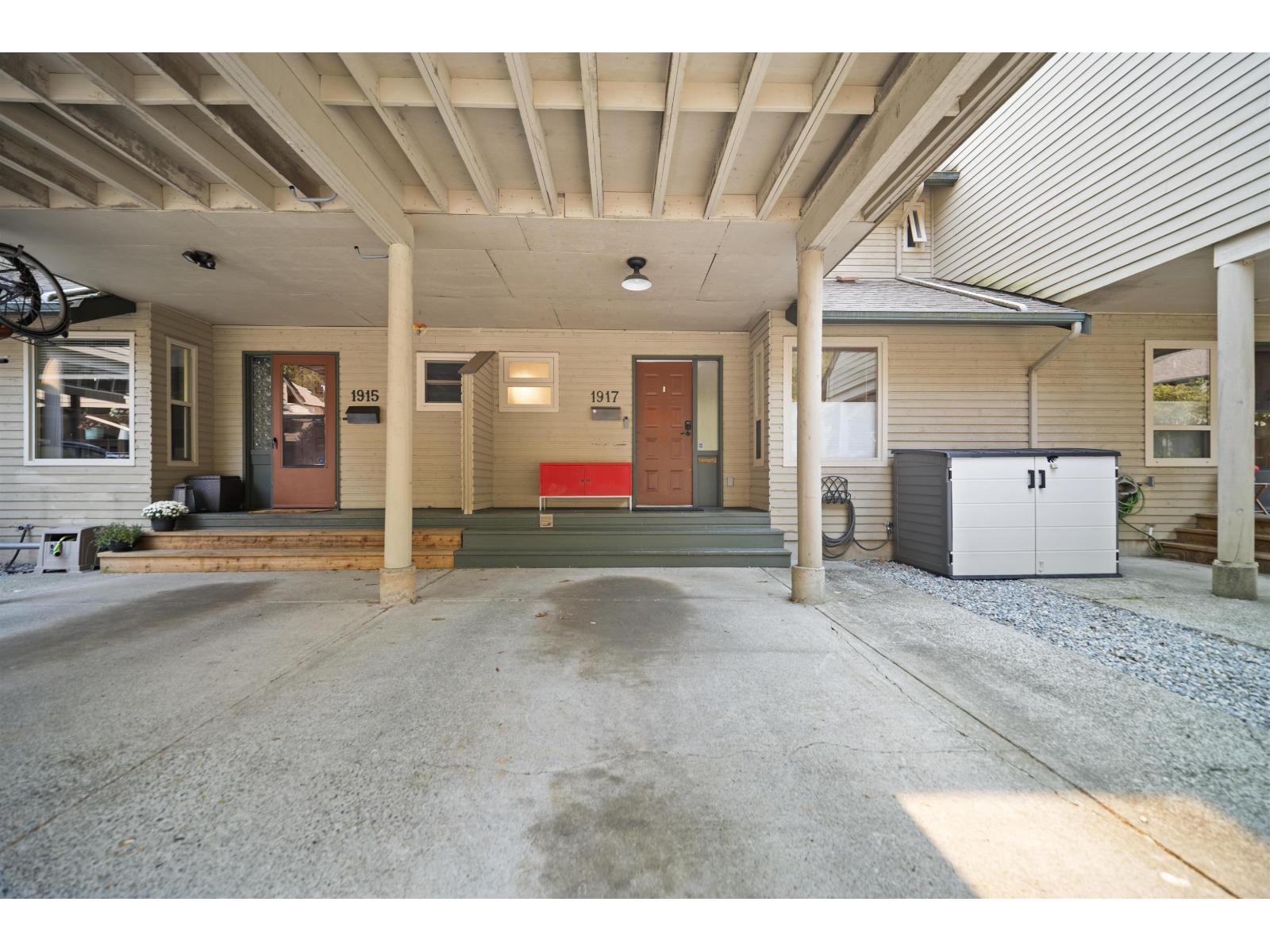 1917 LILAC DRIVE, Surrey