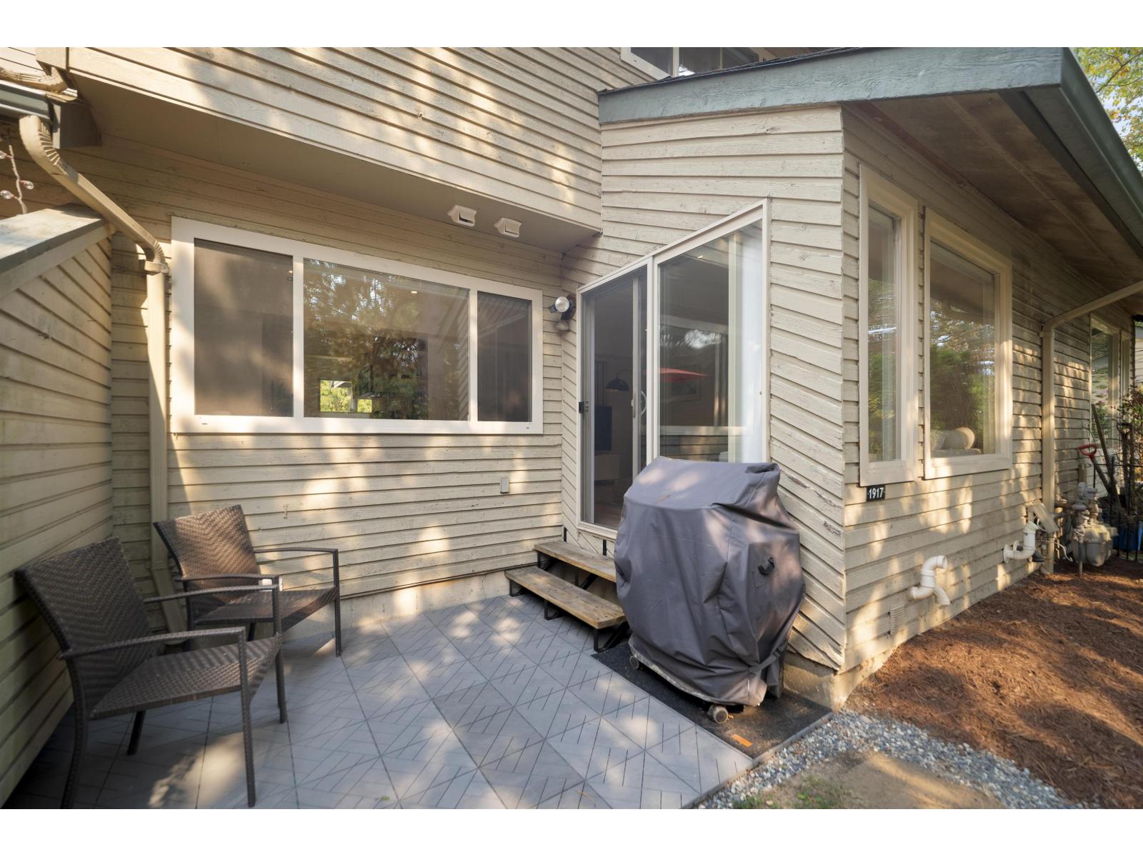 1917 LILAC DRIVE, Surrey
