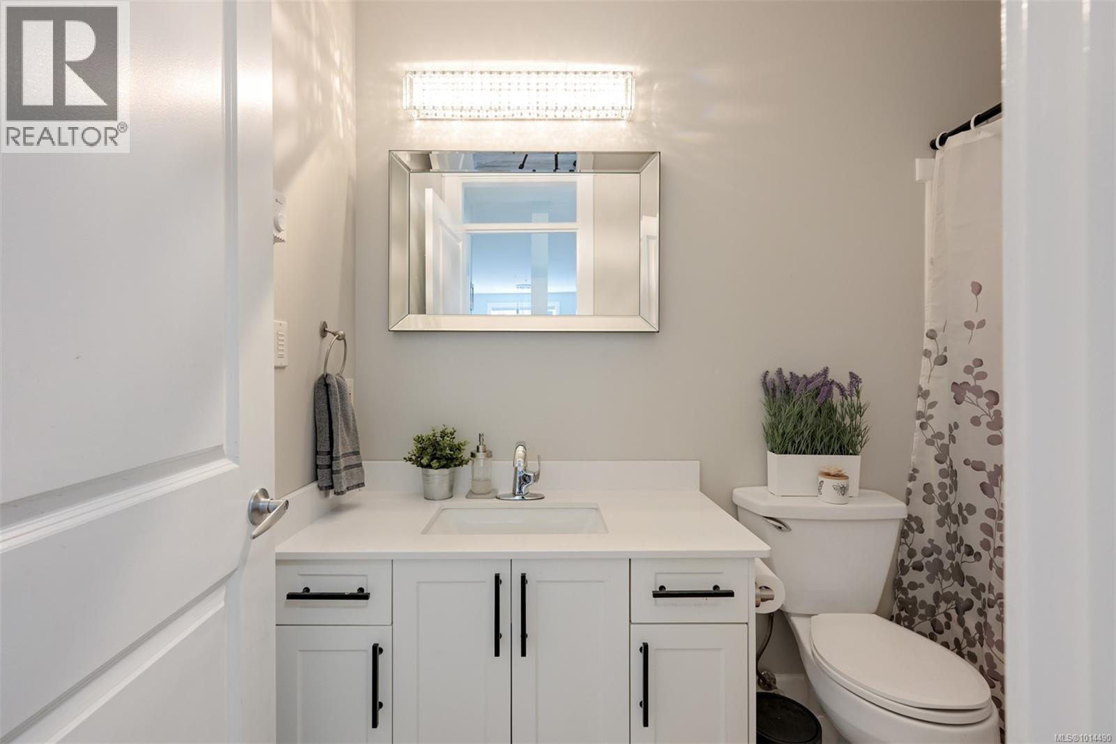 101 3210 Jacklin Road, Langford