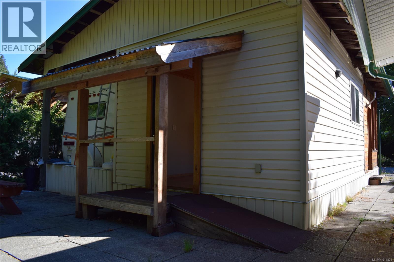 30 8631 South Shore Rd, Lake Cowichan