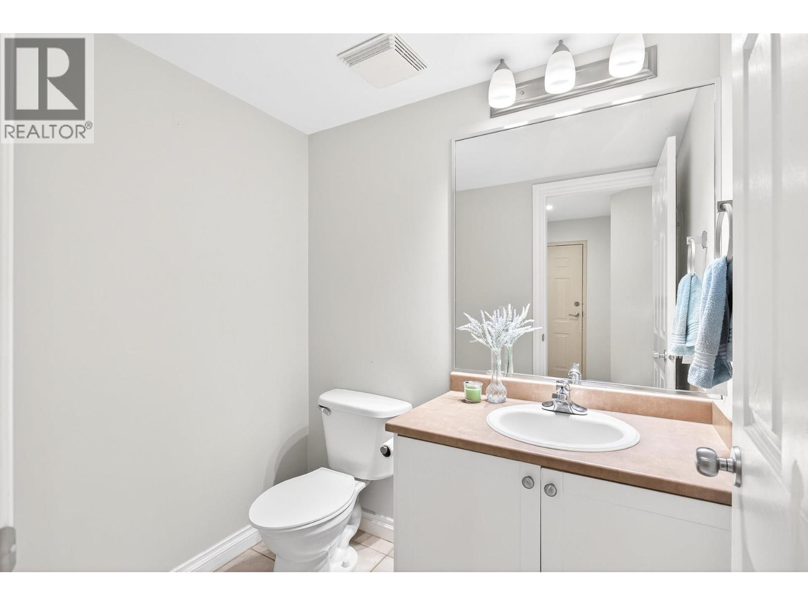 212 1567 GRANT AVENUE, Port Coquitlam