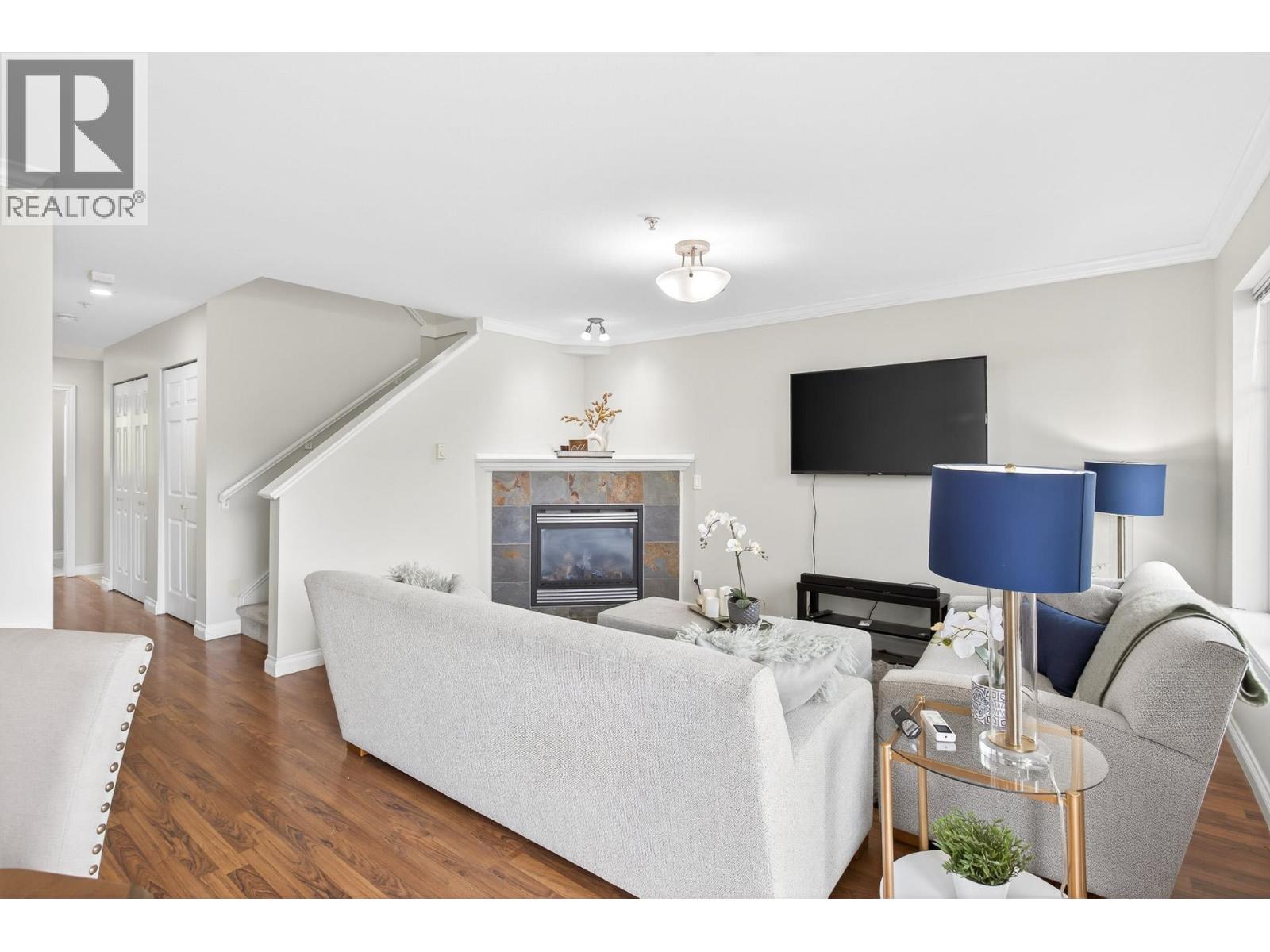 212 1567 GRANT AVENUE, Port Coquitlam