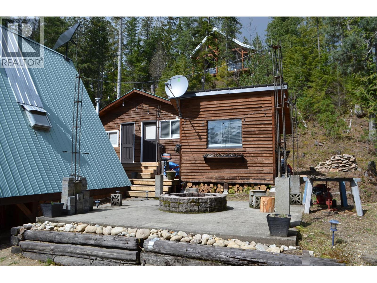 8800 Seymour Arm Main Road Unit# 15, Seymour Arm
