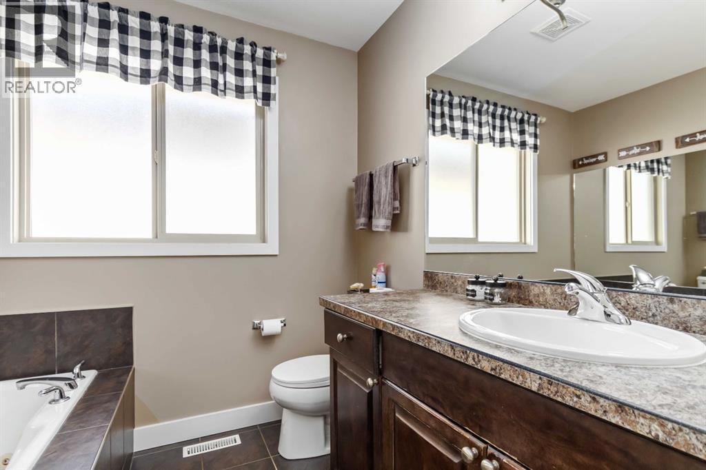 101 Violet Street, Fort McMurray