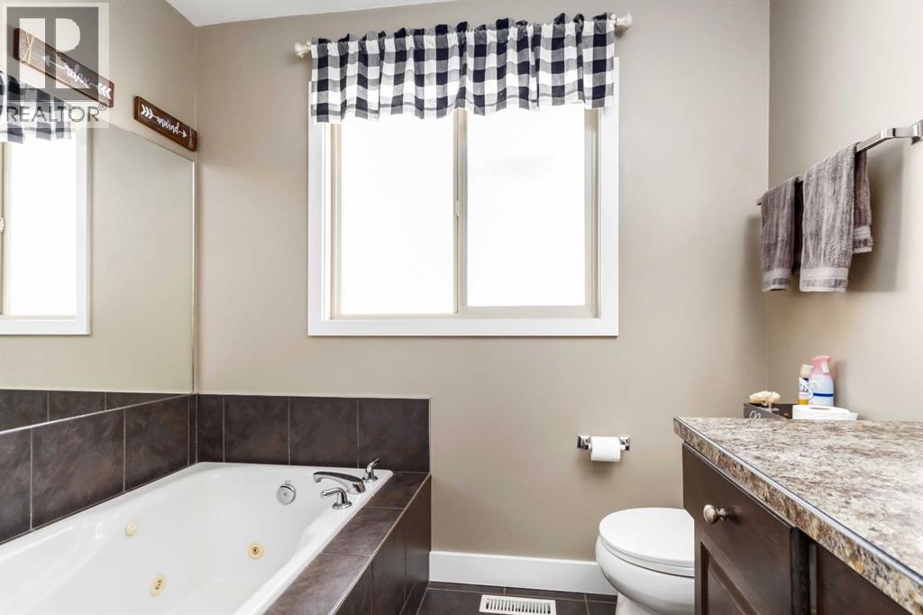 101 Violet Street, Fort McMurray