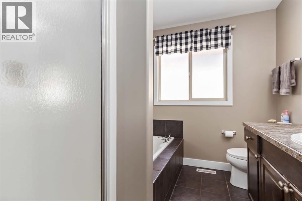 101 Violet Street, Fort McMurray