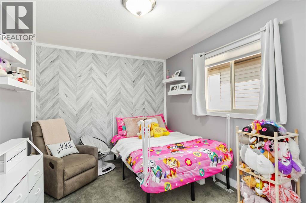 101 Violet Street, Fort McMurray