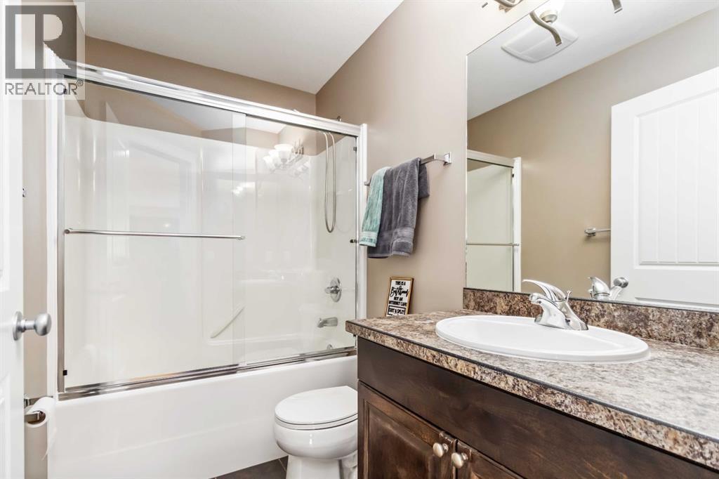 101 Violet Street, Fort McMurray