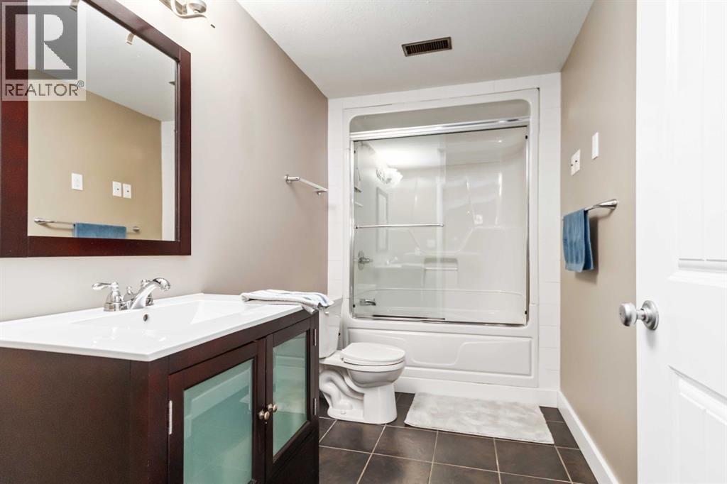 101 Violet Street, Fort McMurray
