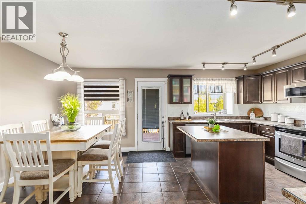 101 Violet Street, Fort McMurray