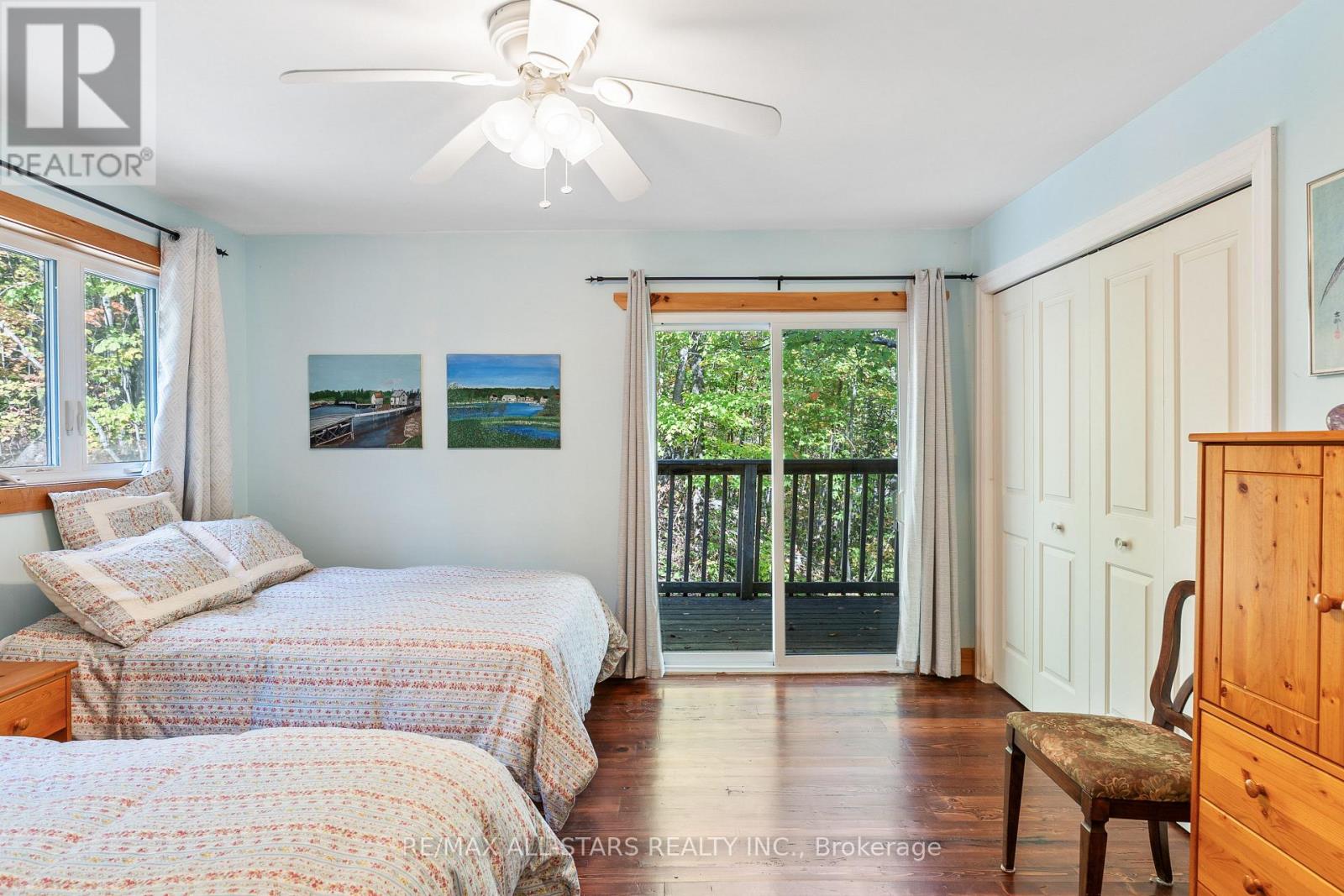 Single Family House Bungalow for Sale in  ENGLISH CIRCLE Highlands East (Glamorgan) 