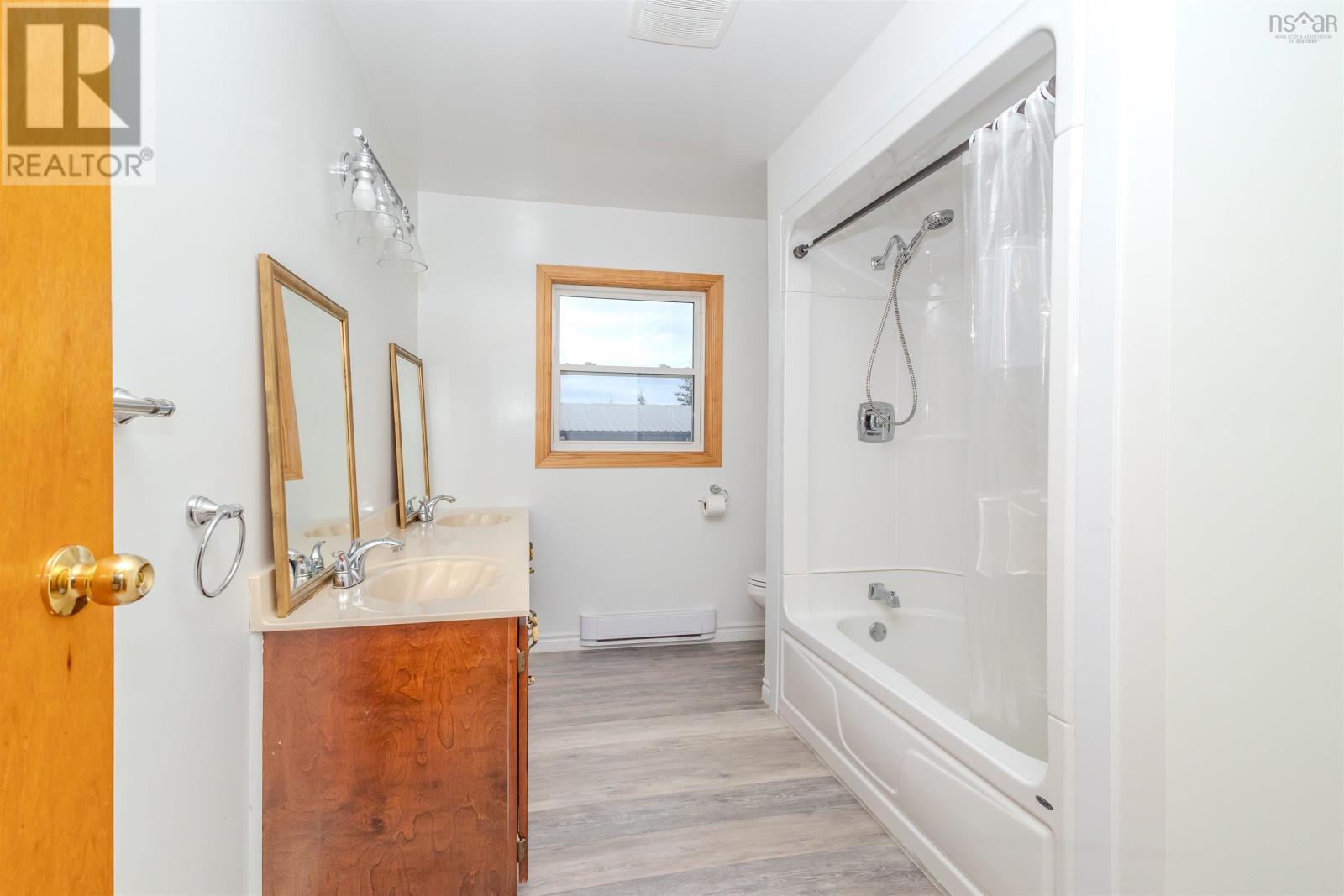 Property 22 of 39 of 1541 Gabarus Highway