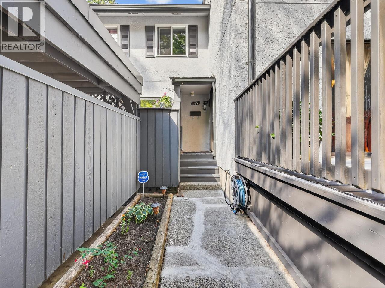 162 JAMES ROAD, Port Moody