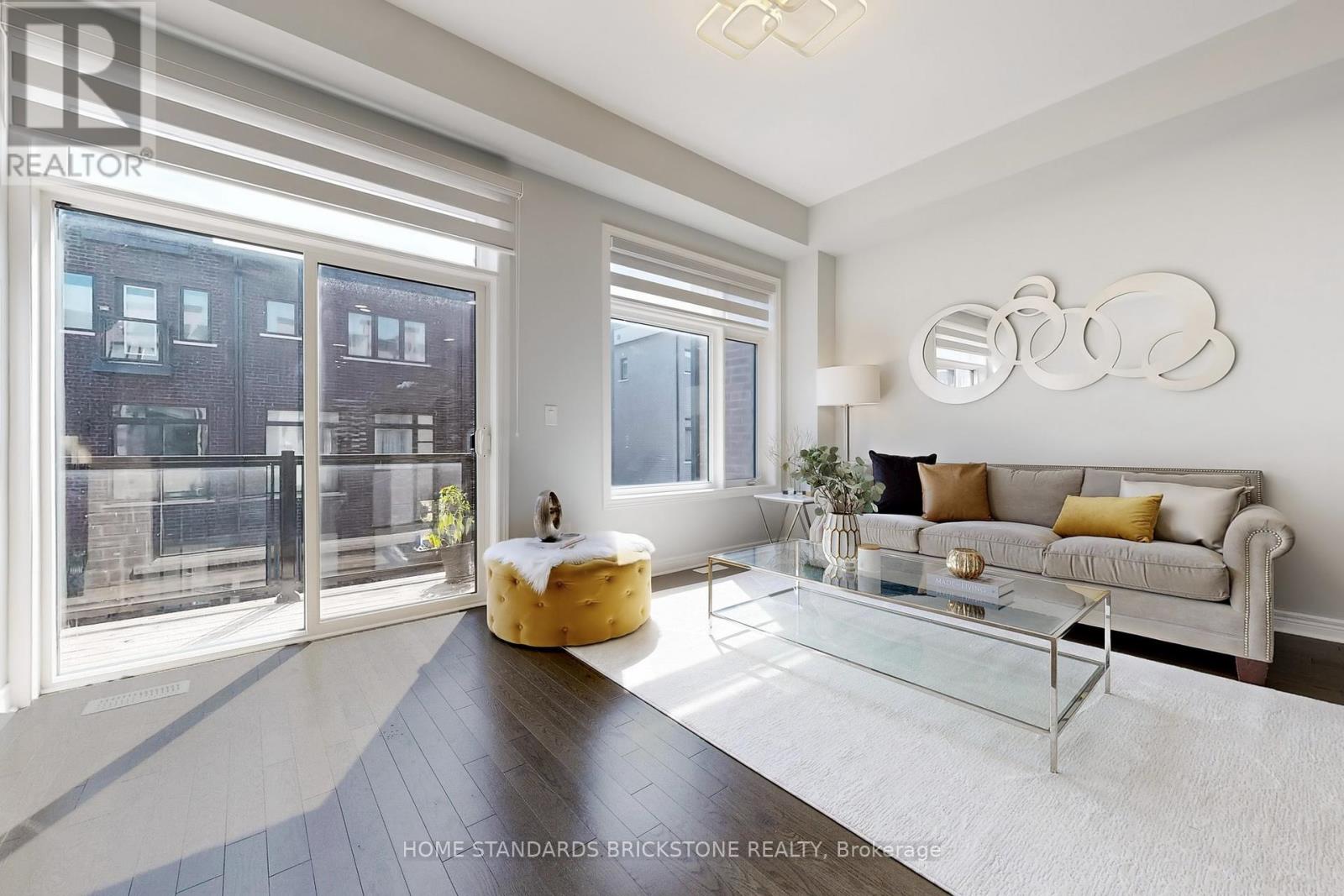 Single Family House for Sale in  LEBOVIC CAMPUS DRIVE Vaughan (Patterson) 